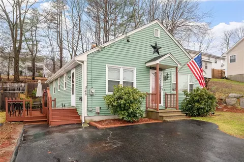 Exterior - 348 Ninth Ave, Woonsocket, RI 02895 photo 2 of 7