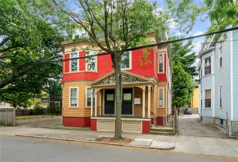 8 Wood St #1, Providence, RI 02909