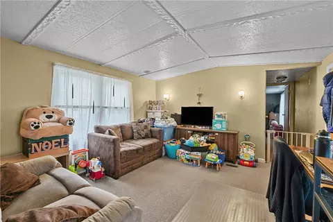 56 Wright Way, Coventry, RI 02816 photo 4