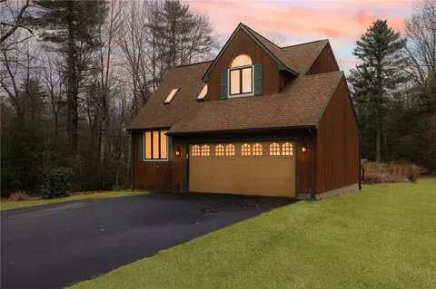 770 Hope Furnace Rd, Coventry, RI 02831