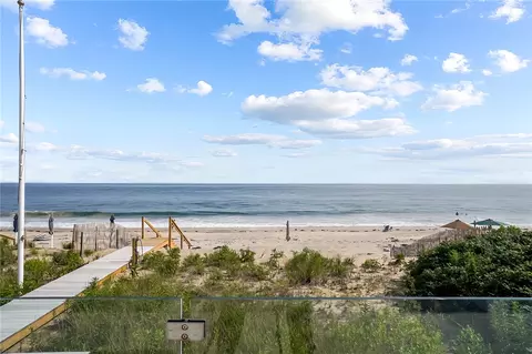 439 Atlantic Ave, Westerly, RI 02891