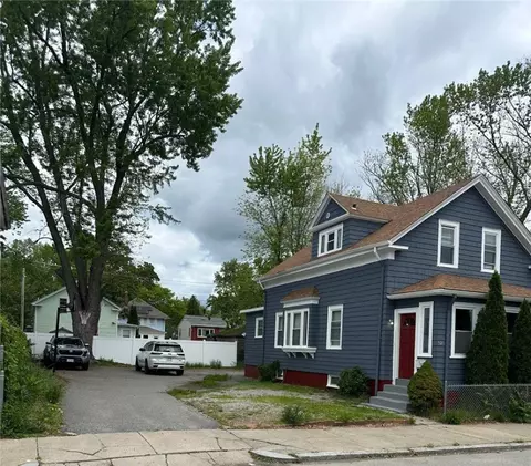 321 Smith St, Cranston, RI 02905
