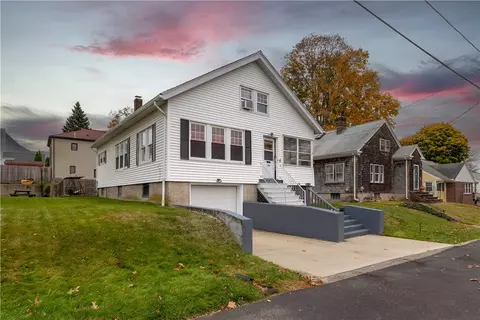 14 Belcourt Ave, North Providence, RI 02911