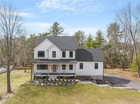 73 Paine Rd, Cumberland, RI 02864