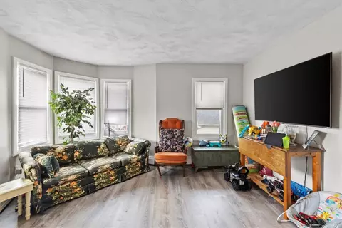 Living - 350 Grove St, Woonsocket, RI 02895 photo 3 of 4