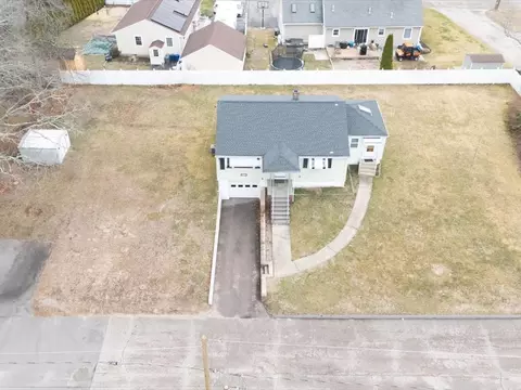 View/Area - 39 Walton St, Westerly, RI 02891 photo 4 of 5