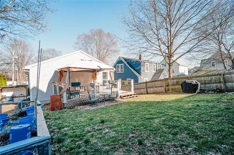 252 6th Ave, Woonsocket, RI 02895 photo 39