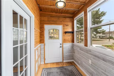Entry Way - 129 Snow St, Woonsocket, RI 02895 photo 1 of 3