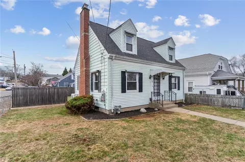 35 Harding Ave, Johnston, RI 02919
