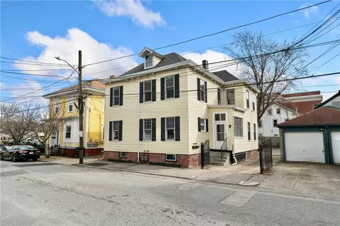12 Armenia St, Providence, RI 02909