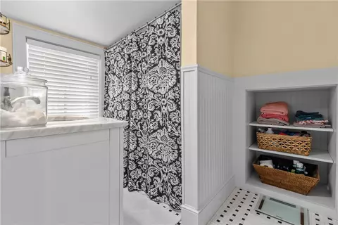 Bath - 15 Maple St, Warren, RI 02885 photo 3 of 3