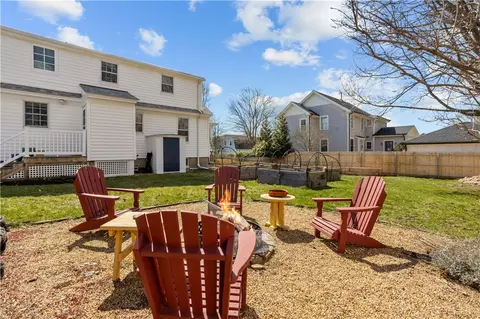 Exterior - 15 Maple St, Warren, RI 02885 photo 12 of 13