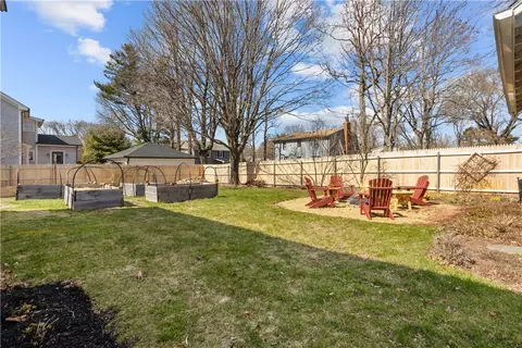 Exterior - 15 Maple St, Warren, RI 02885 photo 10 of 13