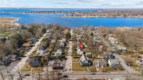 View/Area - 15 Maple St, Warren, RI 02885 photo 1 of 8