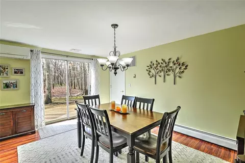 Dining - 31 Eagle Run #B, East Greenwich, RI 02818 photo 1 of 4