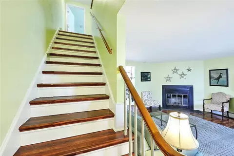 Entry Way - 31 Eagle Run #B, East Greenwich, RI 02818 photo 2 of 3