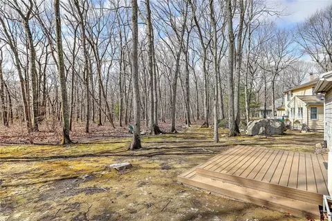Exterior - 31 Eagle Run #B, East Greenwich, RI 02818 photo 5 of 7