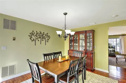 Dining - 31 Eagle Run #B, East Greenwich, RI 02818 photo 4 of 4