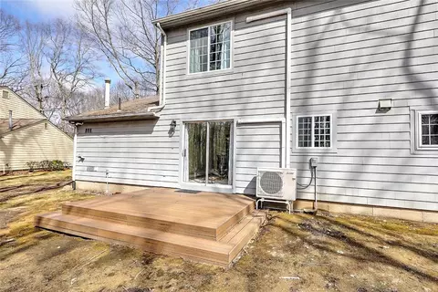 Exterior - 31 Eagle Run #B, East Greenwich, RI 02818 photo 7 of 7