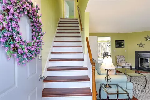 Entry Way - 31 Eagle Run #B, East Greenwich, RI 02818 photo 1 of 3