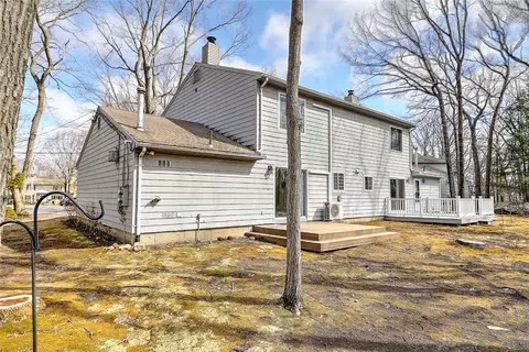 Exterior - 31 Eagle Run #B, East Greenwich, RI 02818 photo 4 of 7