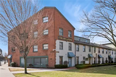 555 S Water St #211, Providence, RI 02903