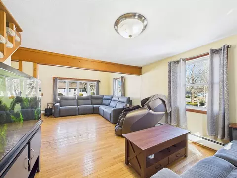 64 Laurel Ave, Coventry, RI 02816 photo 8