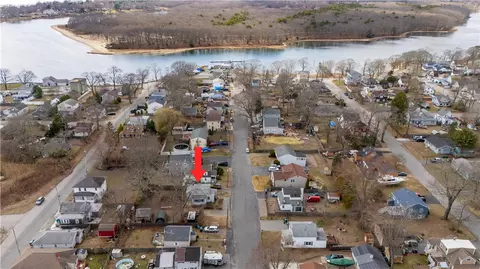 View/Area - 64 Hazard Ave, Warwick, RI 02889 photo 7 of 10