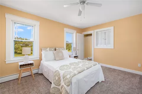 Bedroom - 20 Lighthouse Ln, Warwick, RI 02889 photo 8 of 15