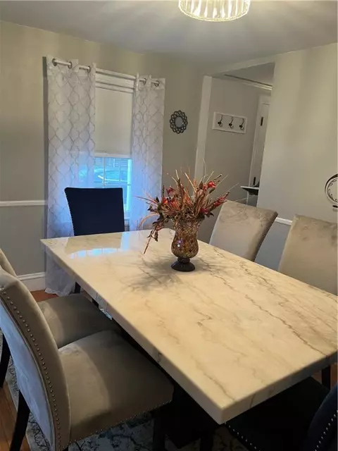 Dining - 11 Macarthur Dr, Warwick, RI 02889 photo 1 of 4