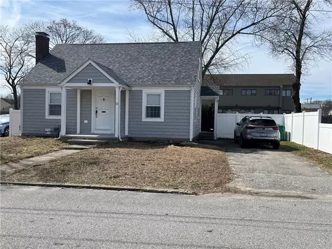 Exterior - 11 Macarthur Dr, Warwick, RI 02889 photo 3 of 5