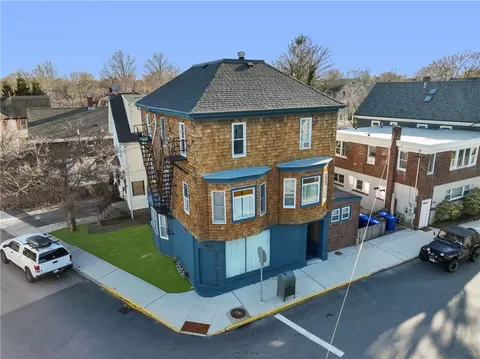 49 E Bowery St #3, Newport, RI 02840