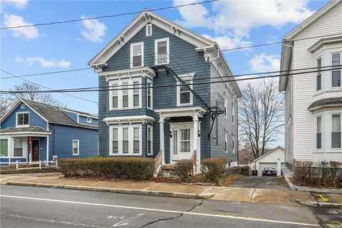 95 Park Ave, Woonsocket, RI 02895 photo 1