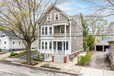 44 Pitman St #3, Providence, RI 02906