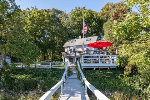 110 Rocky Hollow Rd, East Greenwich, RI 02818