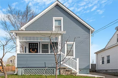 195 Bay View Ave, Cranston, RI 02905