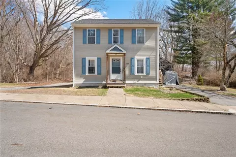 Exterior - 287 6th Ave, Woonsocket, RI 02895 photo 2 of 4
