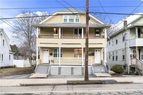 606 Providence St, Woonsocket, RI 02895 photo 9