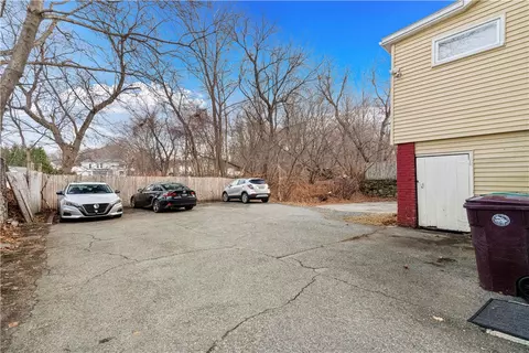 606 Providence St, Woonsocket, RI 02895 photo 12