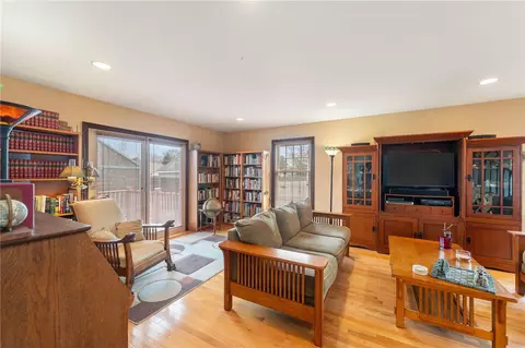 253 Chapmans Ave, Warwick, RI 02886 photo 15