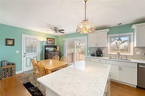 253 Chapmans Ave, Warwick, RI 02886 photo 6