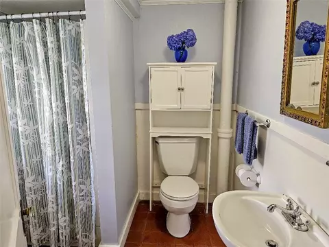 Bath - 44 Benson Ave, Westerly, RI 02891 photo 1 of 3