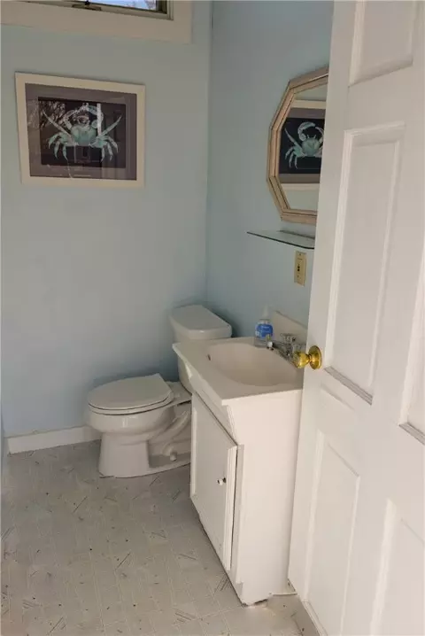 Bath - 44 Benson Ave, Westerly, RI 02891 photo 3 of 3