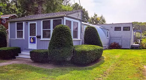 Exterior - 44 Benson Ave, Westerly, RI 02891 photo 2 of 9