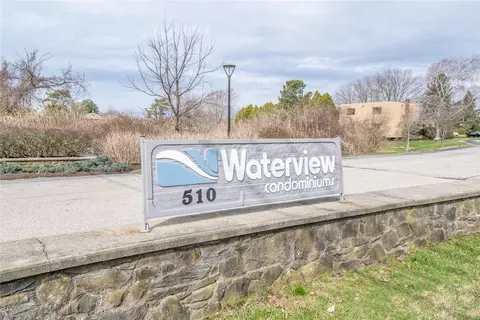 510 Child St #101B, Warren, RI 02885