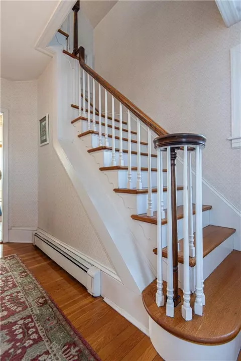 Entry Way - 442 Summer St, Woonsocket, RI 02895 photo 2 of 10