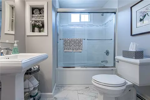 Bath - 442 Summer St, Woonsocket, RI 02895 photo 1 of 2