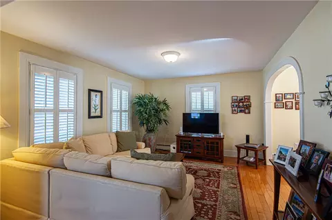 Living - 442 Summer St, Woonsocket, RI 02895 photo 2 of 3