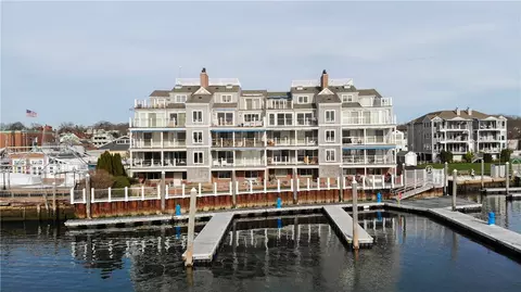 31 Coddington #13, Newport, RI 02840