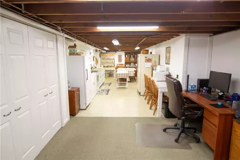 Entry Way - 4 Branberry Dr, Westerly, RI 02891 photo 2 of 2